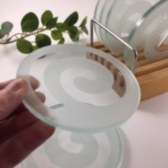 Round Glass Etched Coasters Set of 6 in Wood Holder Roco Verde England - Picture 5 of 6